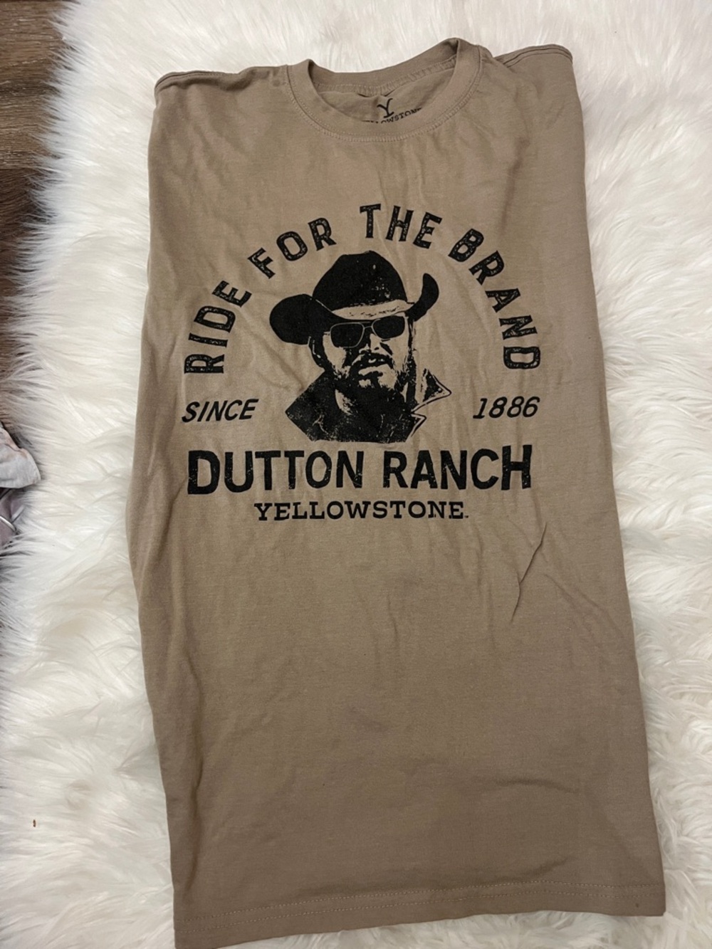 Yellowstone Men’s Taupe Graphic Tee